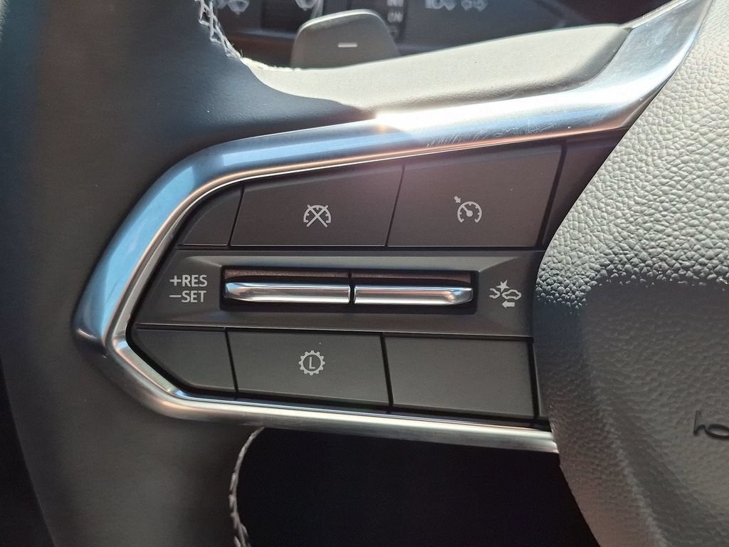 2027 Chevrolet Traverse LT - Photo 17