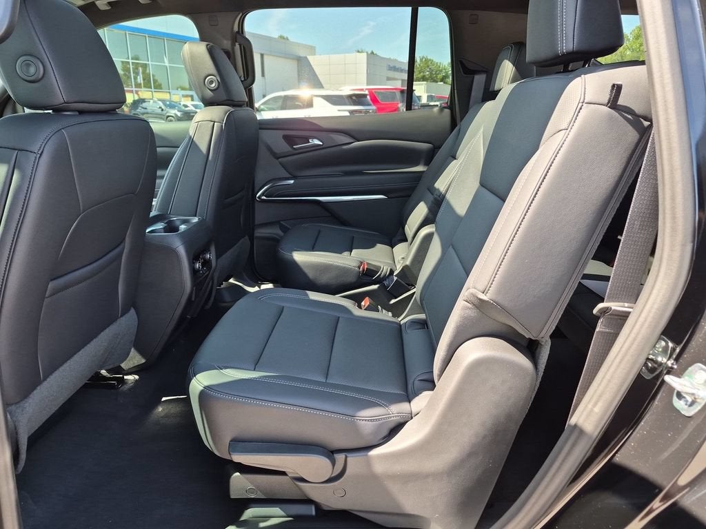 2027 Chevrolet Traverse LT - Photo 30