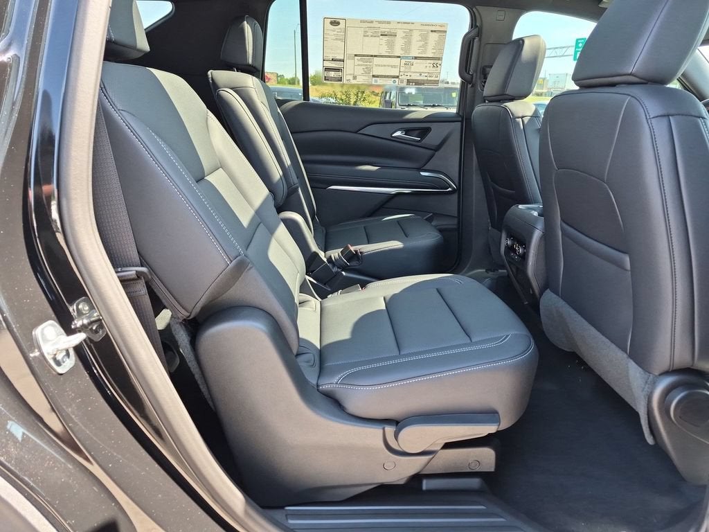 2027 Chevrolet Traverse LT - Photo 34