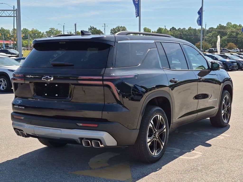 2027 Chevrolet Traverse LT - Photo 4