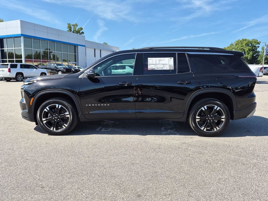 2027 Chevrolet Traverse LT - Photo 7