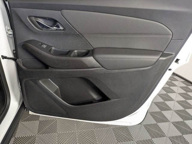 2023 Chevrolet Traverse 1LT - Photo 30