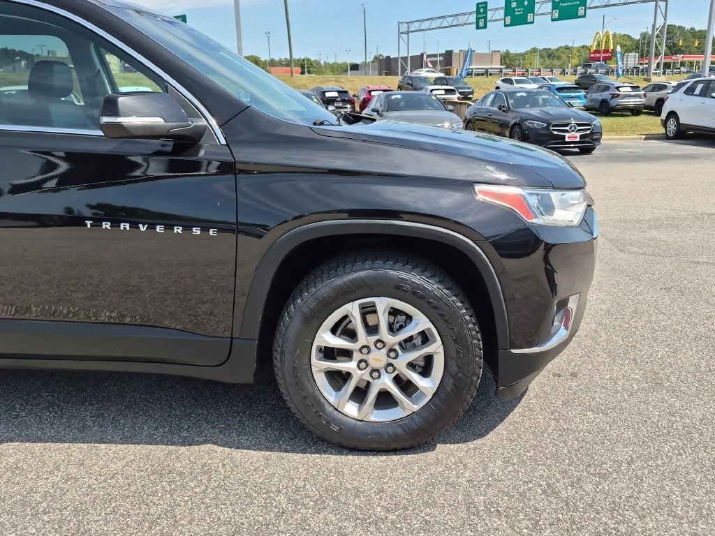 2021 Chevrolet Traverse LT Leather