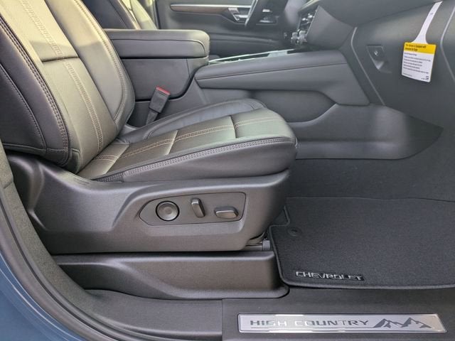 2025 Chevrolet Suburban High Country