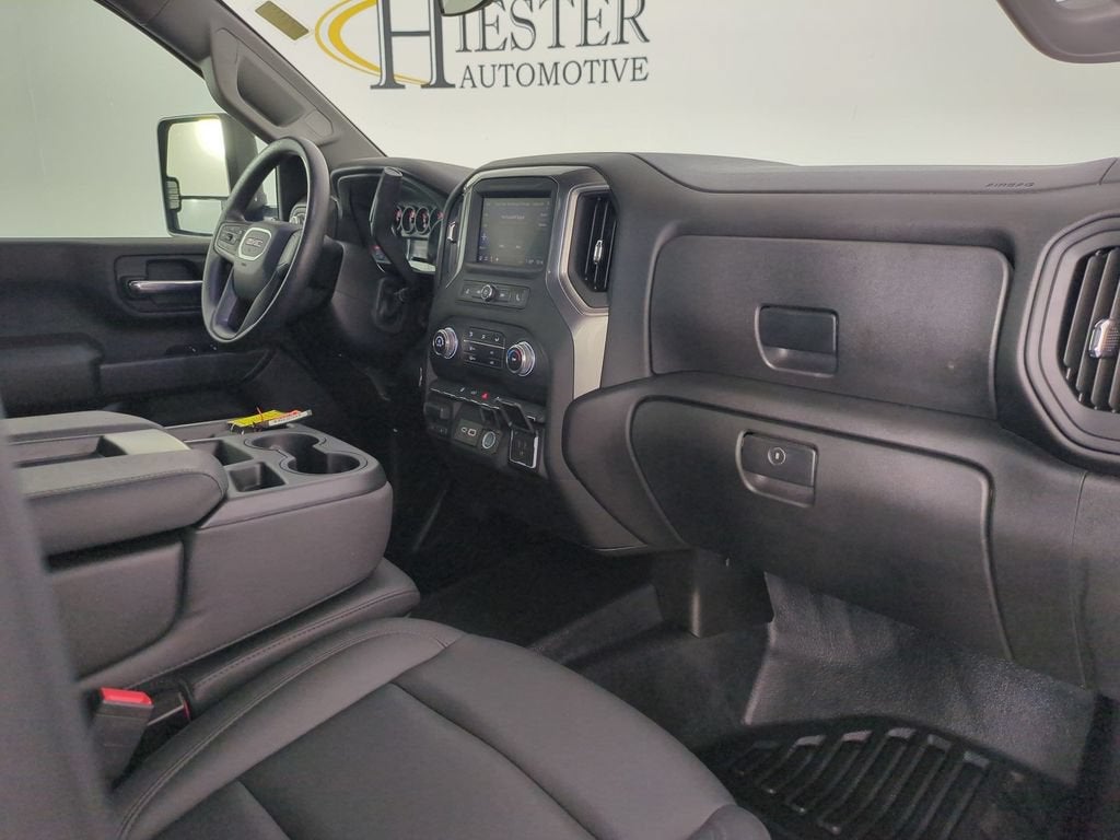 2025 GMC Sierra 2500 HD Pro