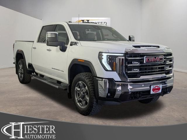 2025 GMC Sierra 4WD Crew Cab Standard Box SLT's photo