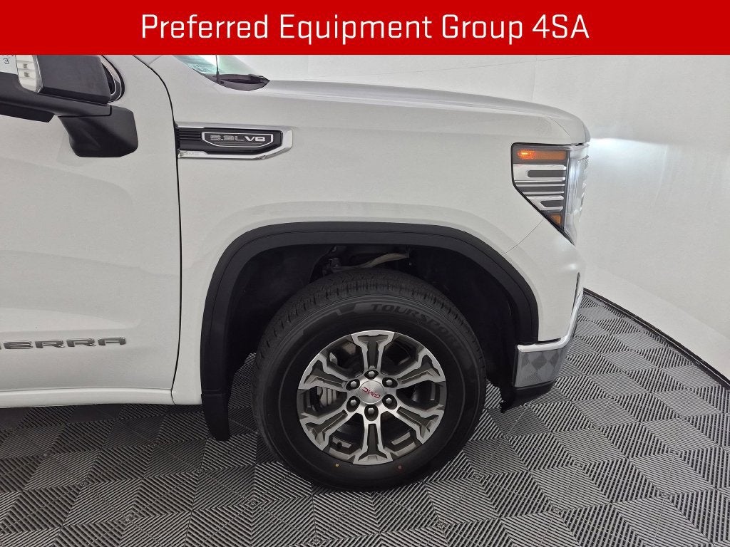2025 GMC Sierra 1500 SLT - Photo 11