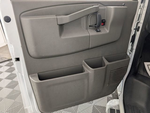 2024 GMC Savana Cargo 2500 Work Van