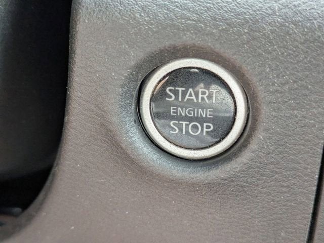 2024 Nissan Frontier Crew Cab PRO-4X 4x4