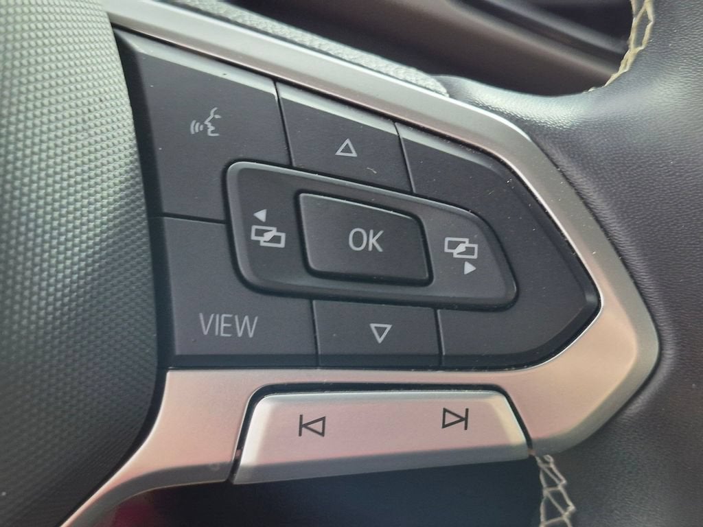 2022 Volkswagen Atlas SE w/Tech - Photo 17