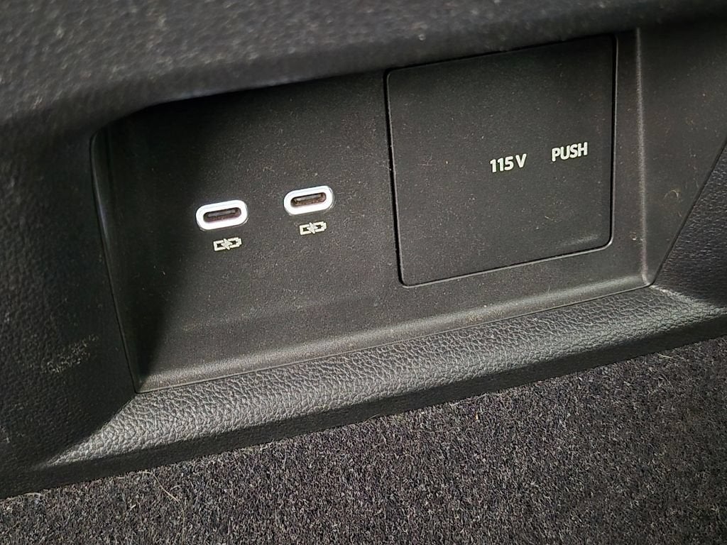 2022 Volkswagen Atlas SE w/Tech - Photo 26