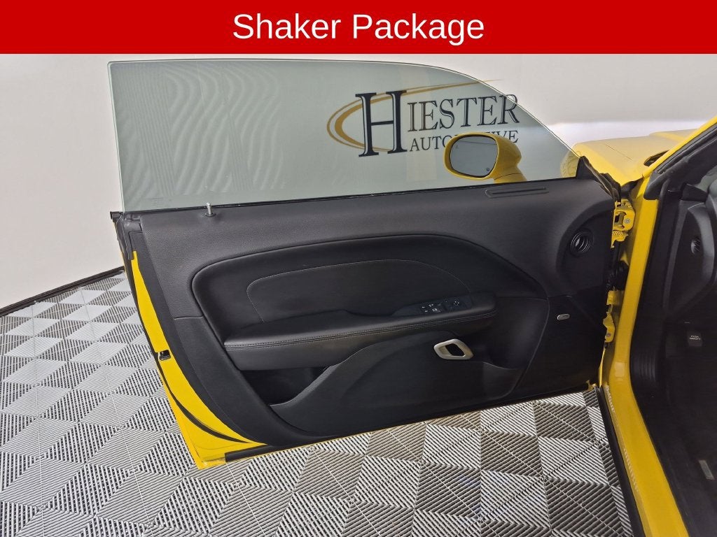 2018 Dodge Challenger 392 Hemi Scat Pack Shaker
