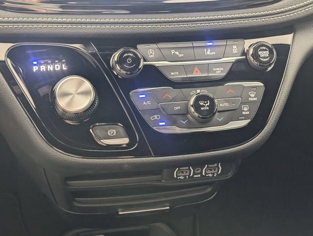 2025 Chrysler Pacifica Select - Photo 21