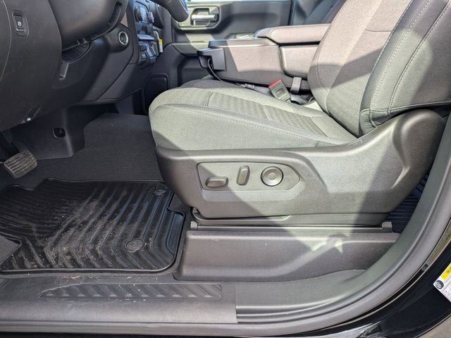 2025 Chevrolet Silverado 2500 HD Custom - Photo 11