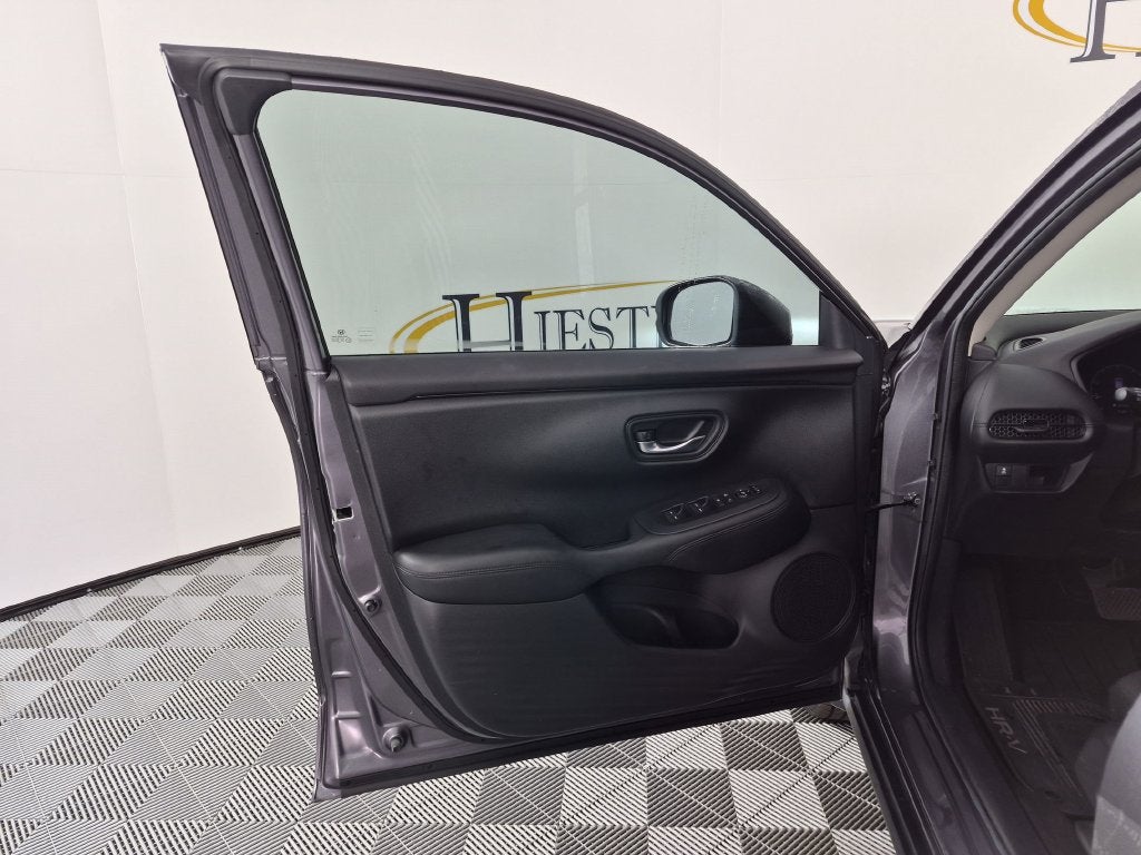 2023 Honda HR-V LX - Photo 13
