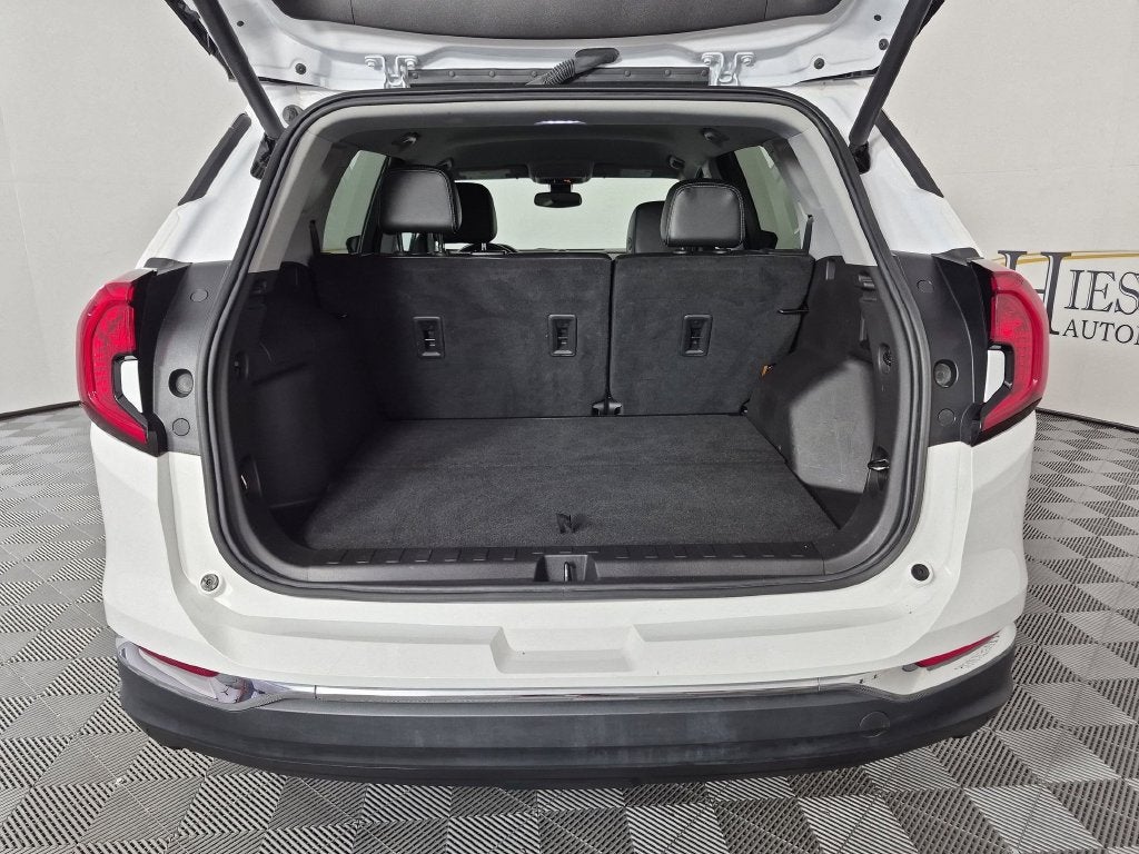 2024 GMC Terrain SLT - Photo 32