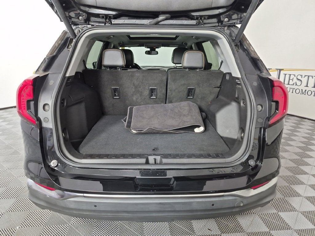 2022 GMC Terrain AT4