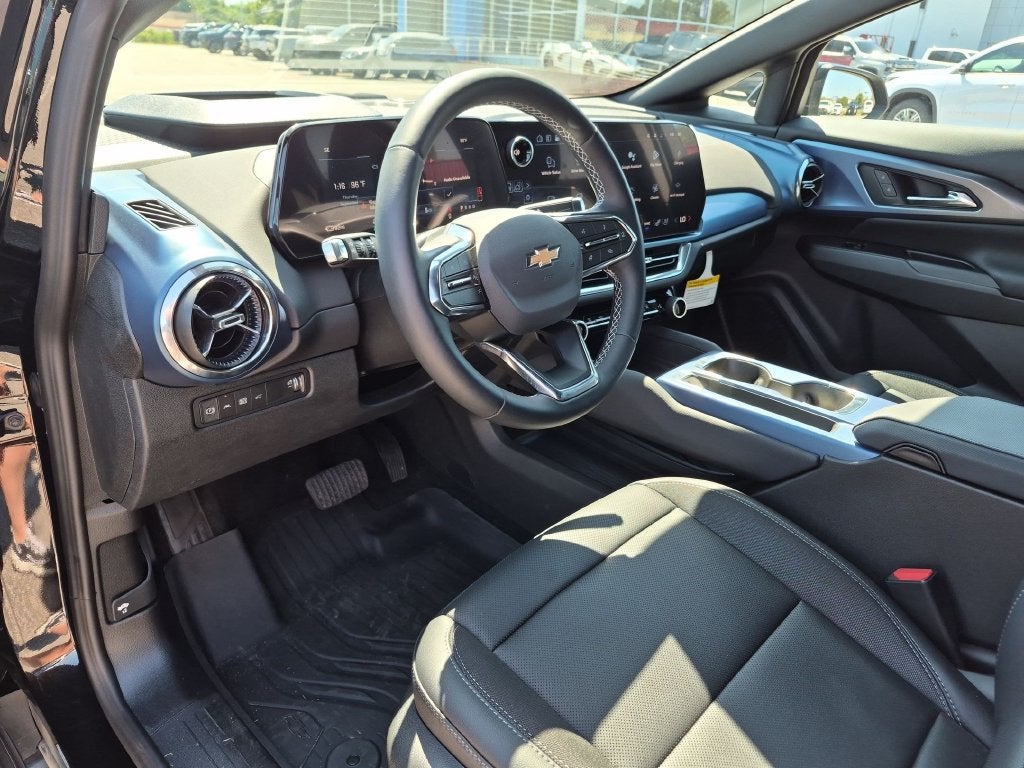 2026 Chevrolet Equinox EV 2LT - Photo 16