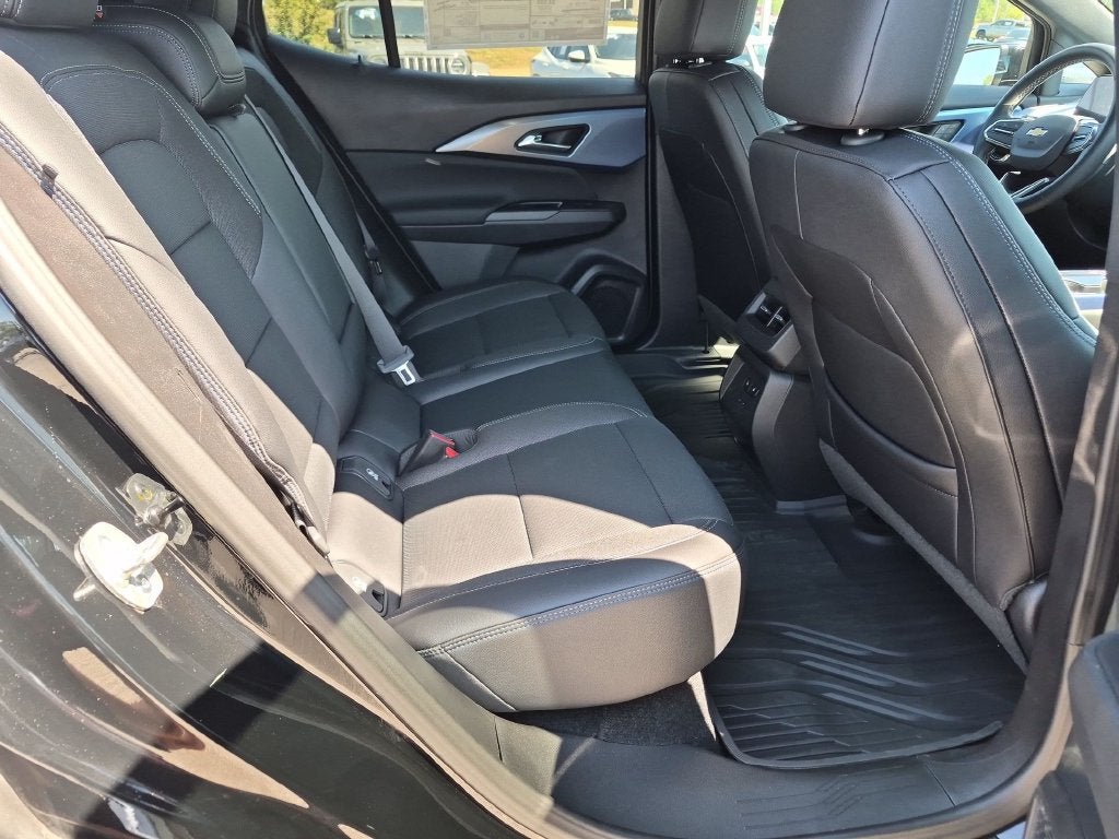 2026 Chevrolet Equinox EV 2LT - Photo 31