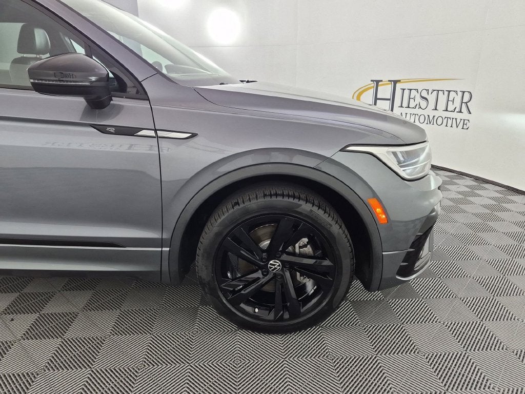 2023 Volkswagen Tiguan SE R-LINE BLACK - Photo 11