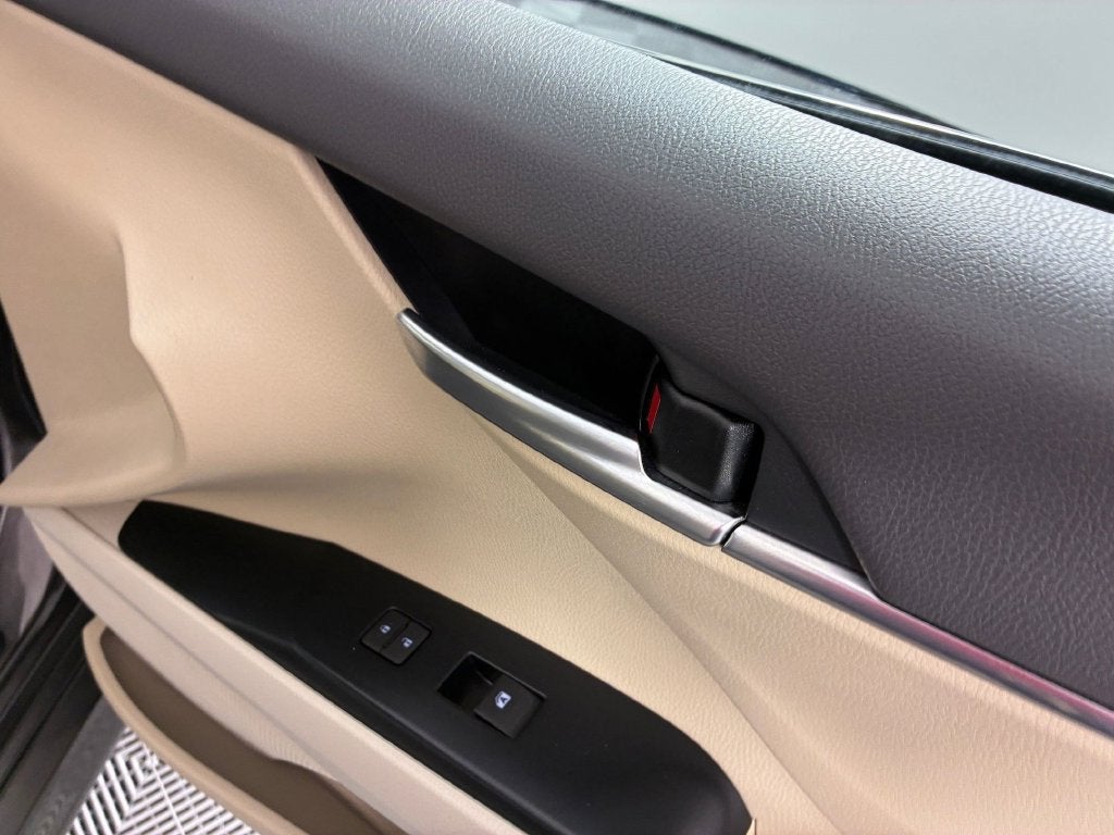 2018 Toyota Camry LE - Photo 30
