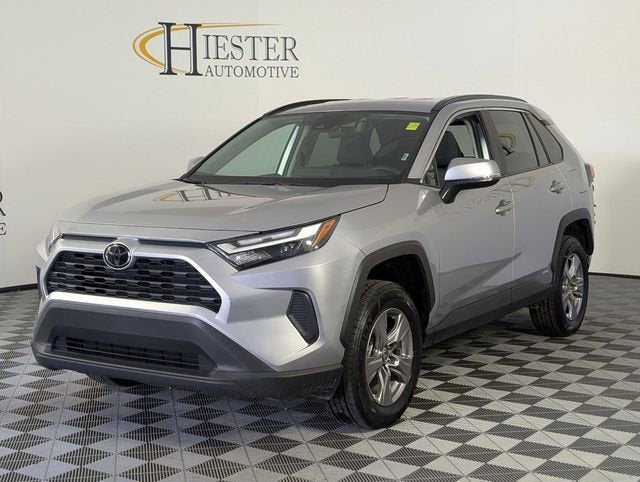 2025 Toyota RAV4 Hybrid XLE