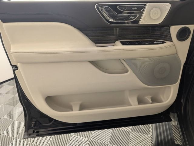 2021 Lincoln Navigator L Black Label