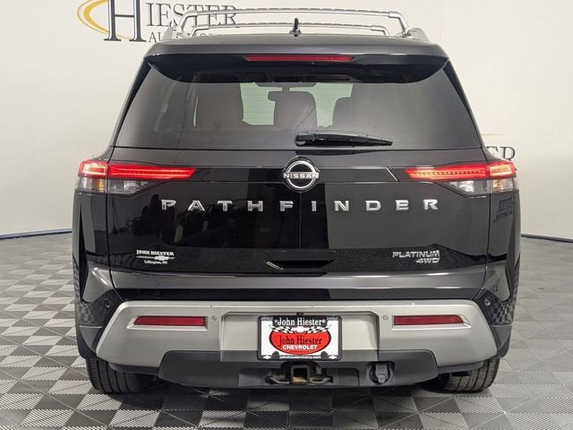 2022 Nissan Pathfinder Platinum