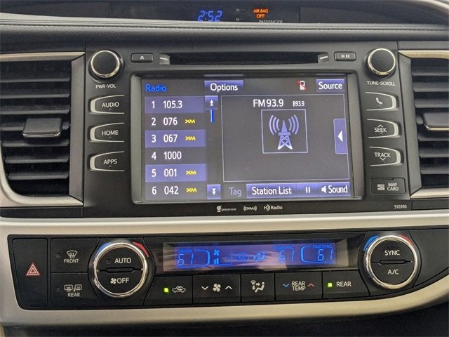 2019 Toyota Highlander SE