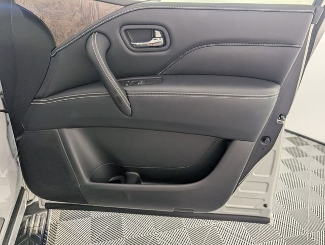 2023 INFINITI QX80 PREMIUM SELECT AWD
