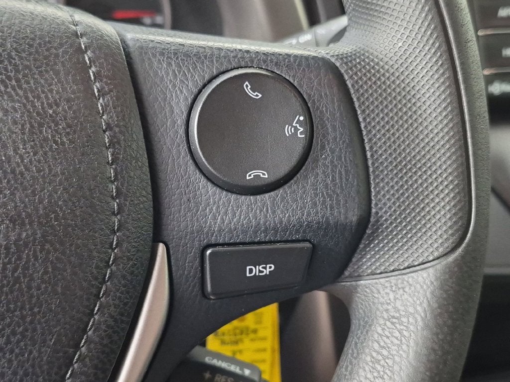 2016 Toyota RAV4 LE - Photo 18