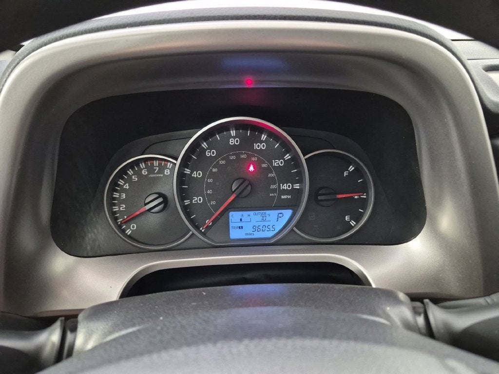 2016 Toyota RAV4 LE - Photo 19