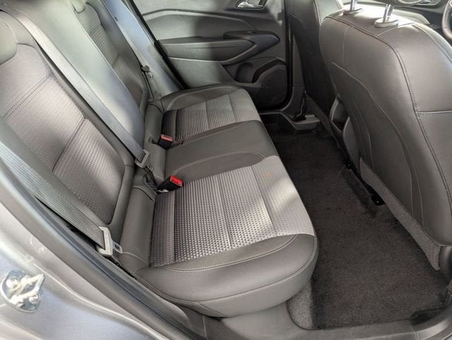 2025 Chevrolet Trax LT - Photo 27