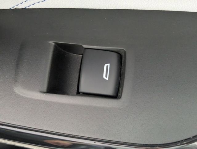 2025 Chevrolet Trax LT - Photo 31