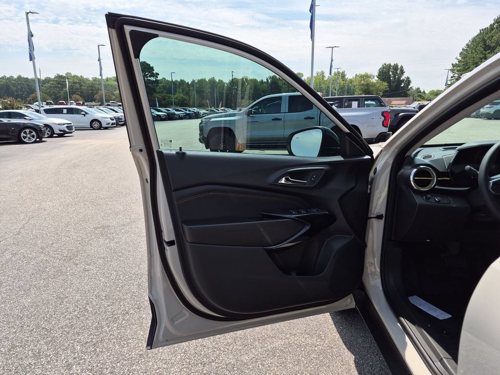 2026 Chevrolet Trax Activ - Photo 13