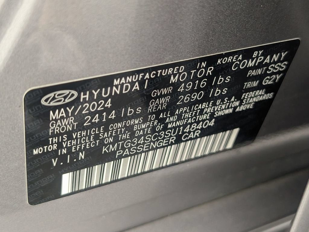 2025 Genesis G70 2.5T