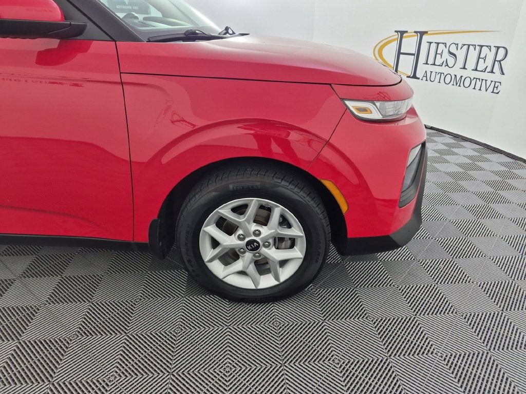 2021 Kia Soul S - Photo 11