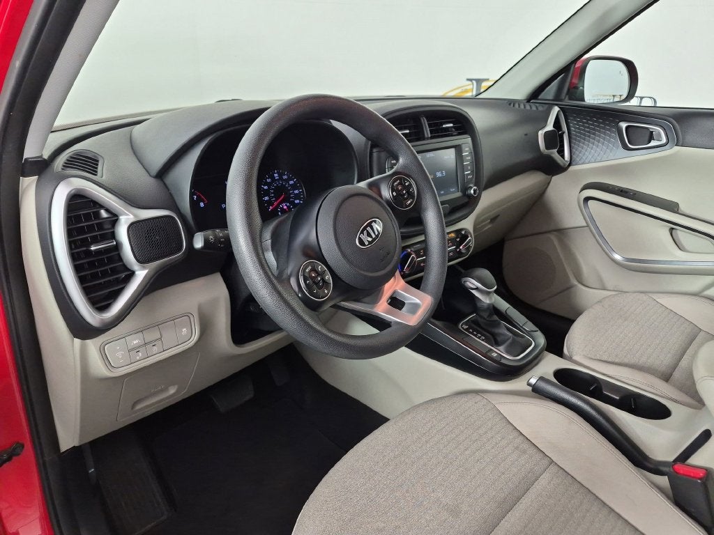 2021 Kia Soul S - Photo 17