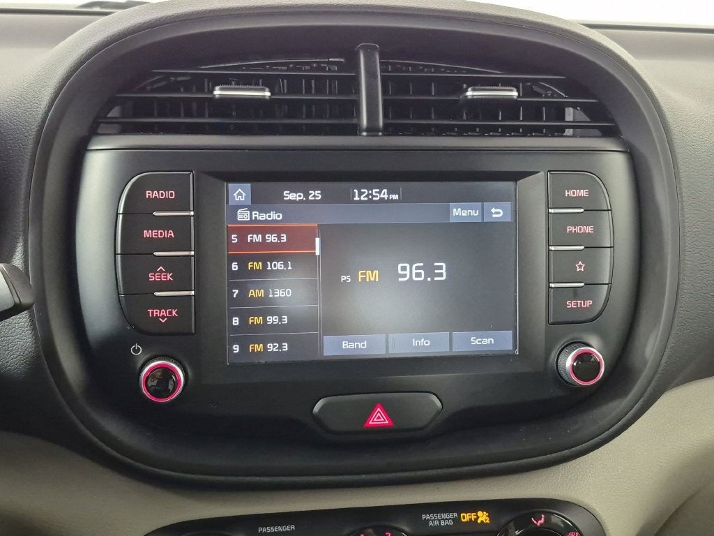 2021 Kia Soul S - Photo 23