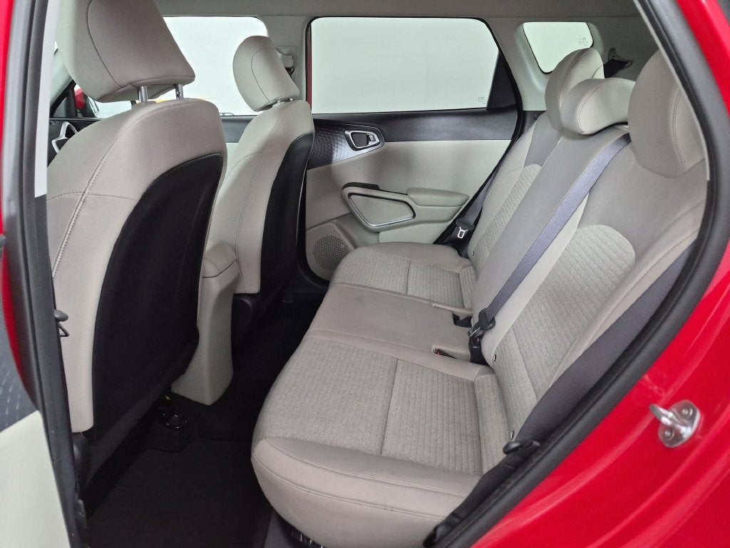 2021 Kia Soul S - Photo 29