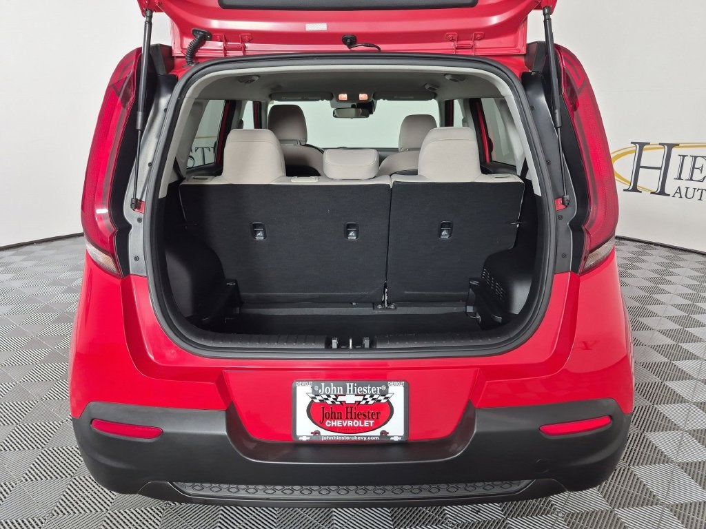 2021 Kia Soul S - Photo 32
