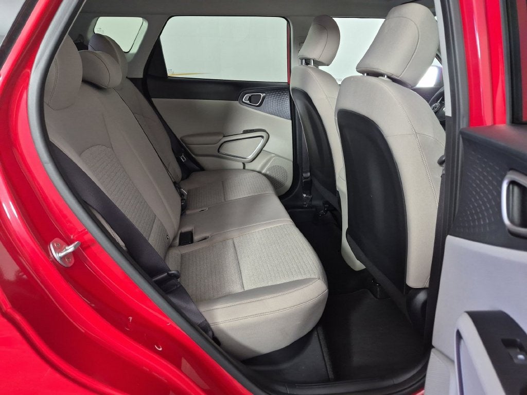 2021 Kia Soul S - Photo 33