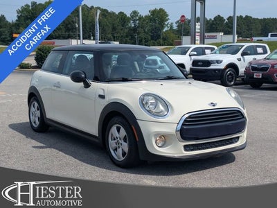 2017 MINI Hardtop Cooper