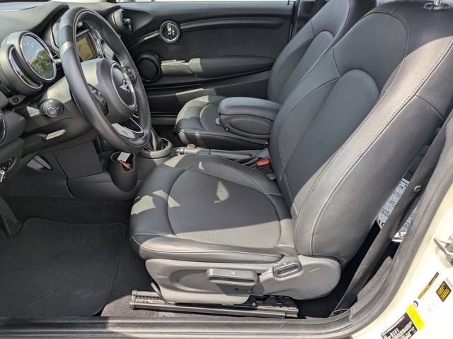 2017 MINI Hardtop Cooper
