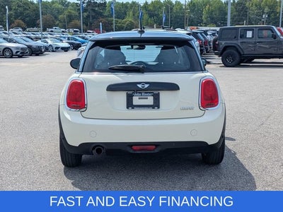 2017 MINI Hardtop Cooper