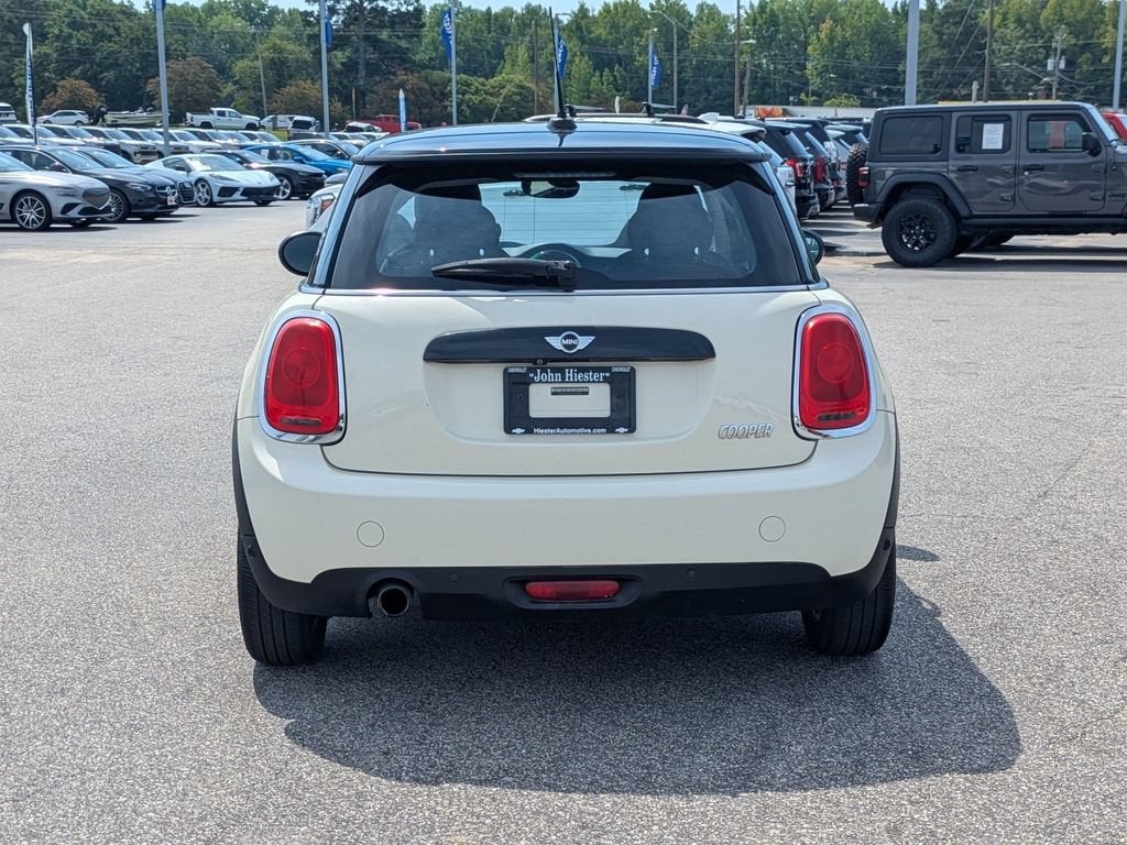2017 MINI Hardtop Cooper